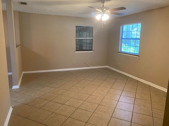 3rd image of 5712 Lumberjack Ln