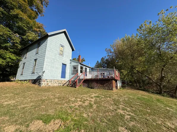 637 S Main St, Leslie, MI 49251