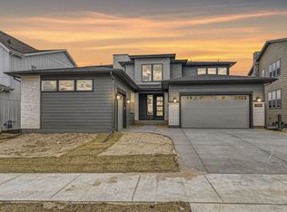 6603 Crossbridge Cir, Castle Pines, CO 80108