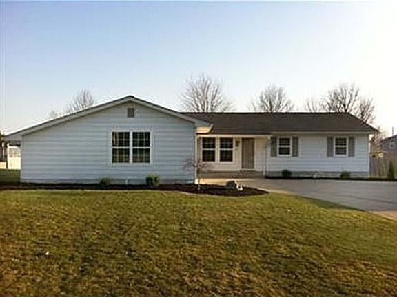 2nd image of 175 Carter Cir