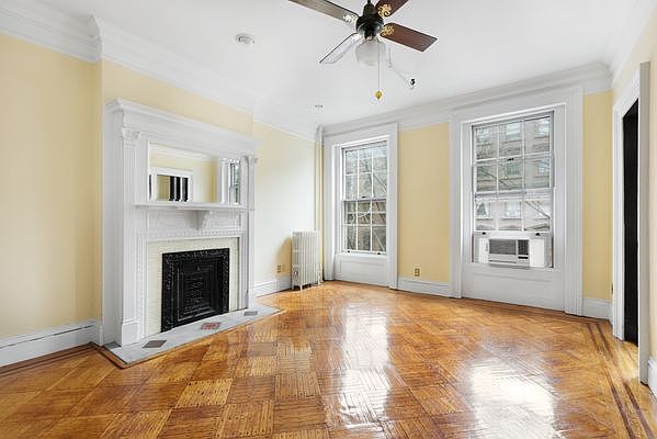 1st image of 22 S Oxford St #3