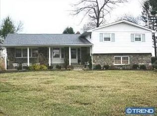 9229 Laramie Rd, Philadelphia, PA 19115