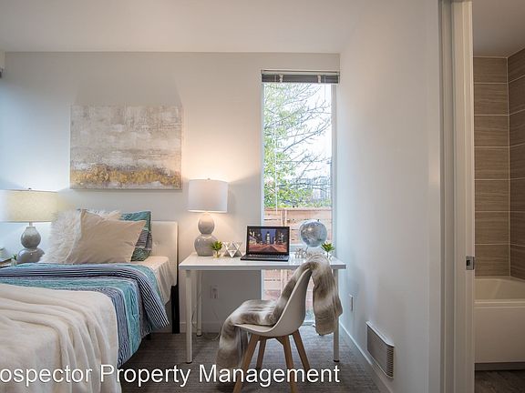 3rd image of 1417 E Yesler Way #8570334