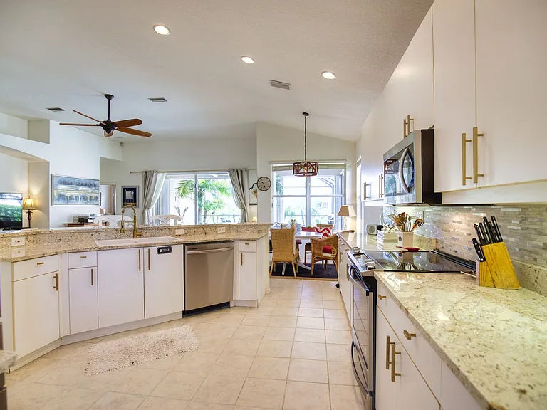 1520 San Ysidro Way — Photo 14