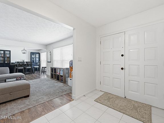 3rd image of 9660 BEAUCLERC Terrace