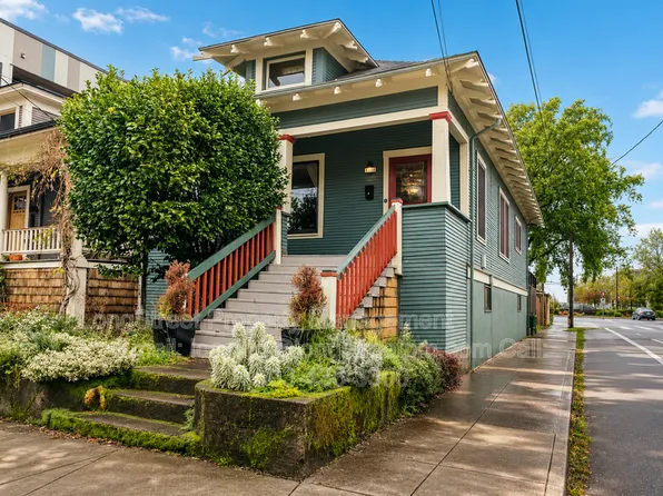 3338 SE 16th Ave, Portland, OR 97202