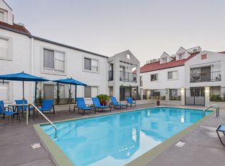 Town Center, Burbank, CA 91504