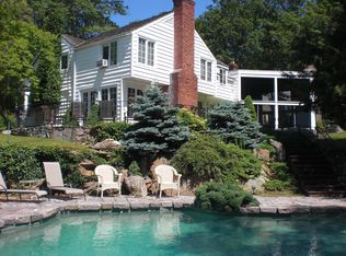 216 Eastwoods Rd, Pound Ridge, NY 10576