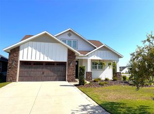 24674 SW 19th Pl, Newberry, FL 32669