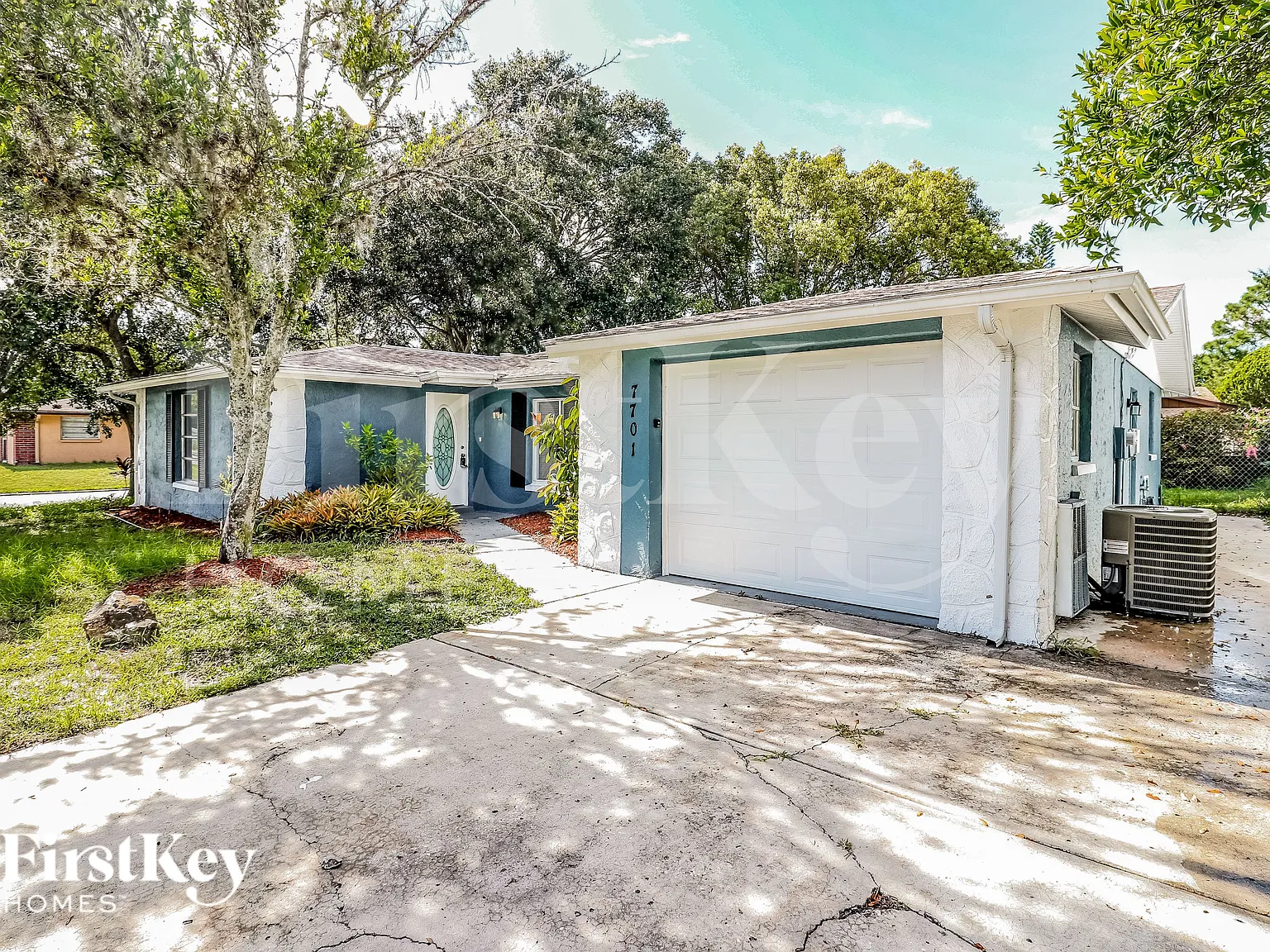 3 bed, 2.0 bath, 1521 sqft, $1,545 — Photo 2
