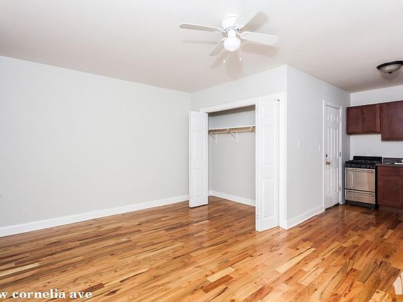 4th image of 815 W Cornelia Ave #1217