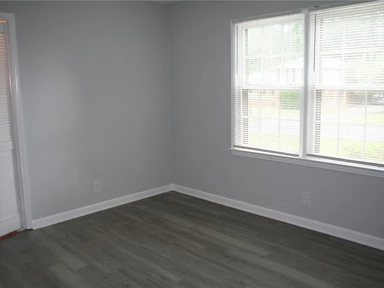 2075 Pinewood Dr — Photo 26