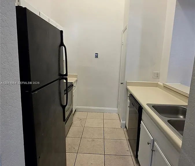 2880 N Oakland Forest Dr #214 — Photo 8