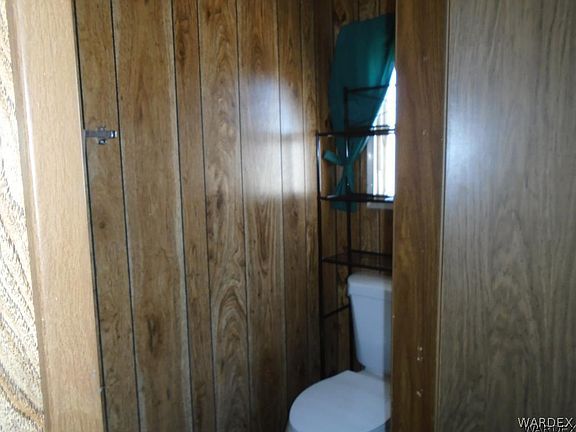 3rd image of 836 N Holly Street