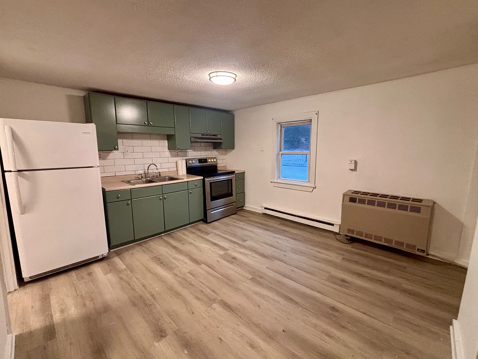 1 bed, 800 sqft, $1,700 — Photo 4