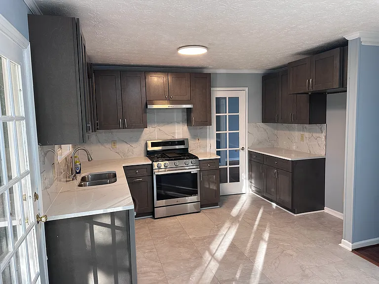 545 River Overlook Dr — Photo 7