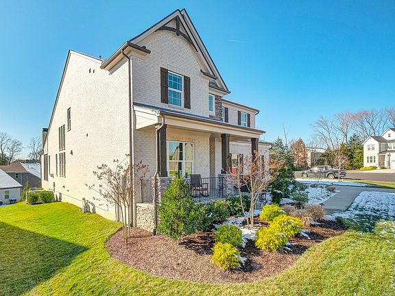 2nd image of 711 Rickfield Ct