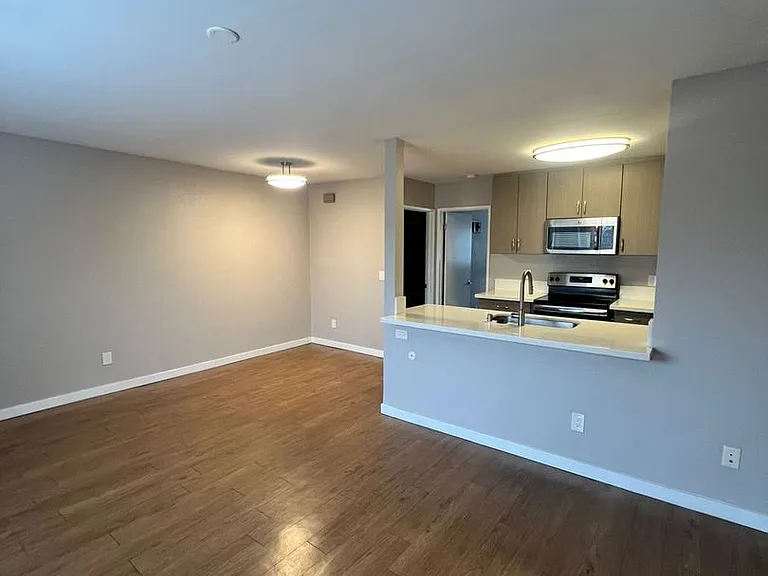Hartley Apartments — Photo 2