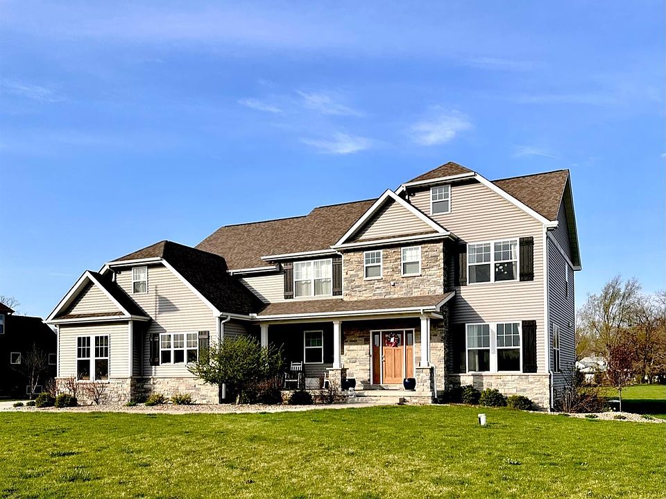 1st image of 156 Palomino Ln