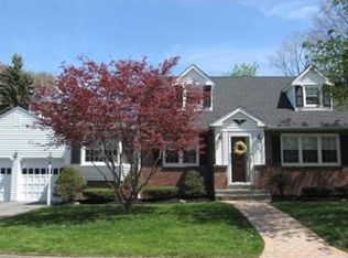 22 Gary Cir, Westborough, MA 01581