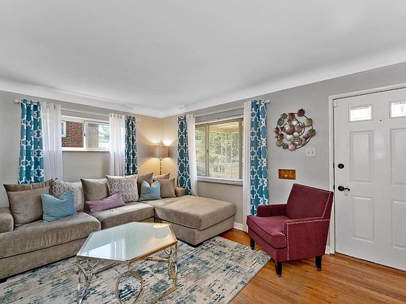 5th image of 1623 Norcol Ln