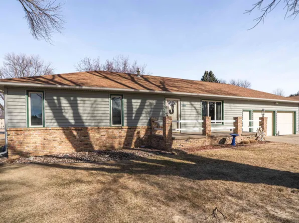 559 Southview Dr, Le Mars, IA 51031