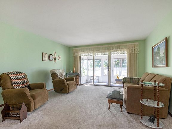 5th image of 5856 Leisure South Dr SE