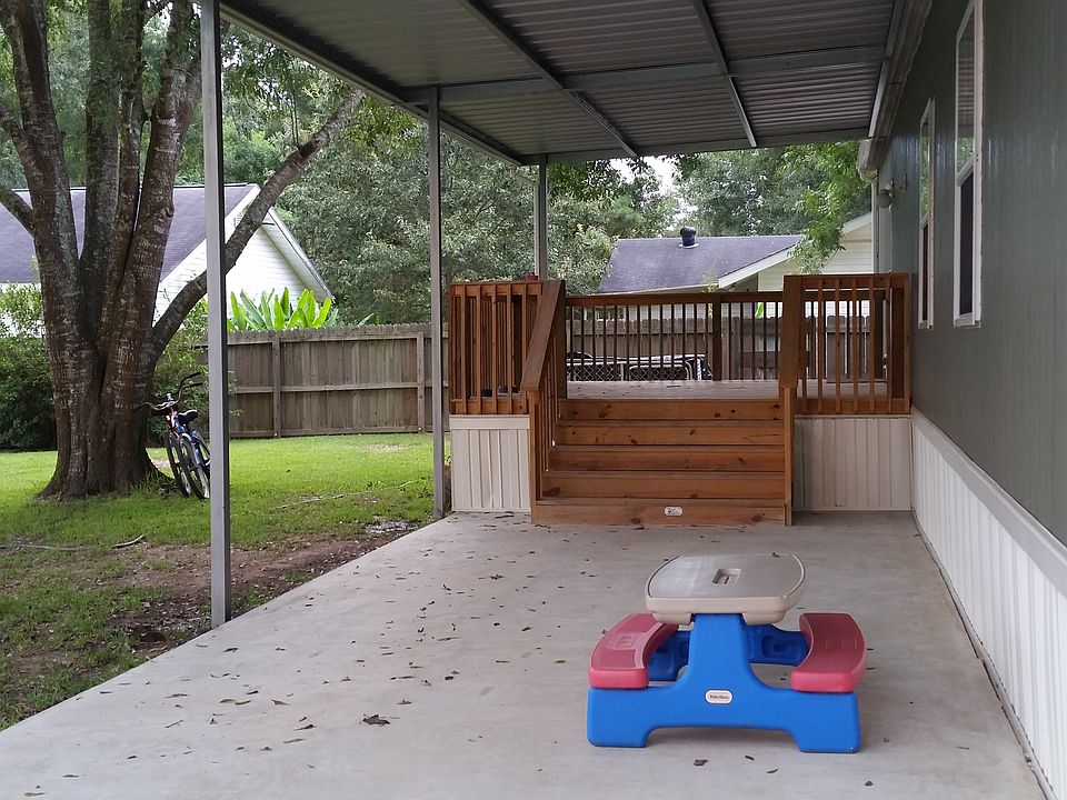 2nd image of 834 White Rd