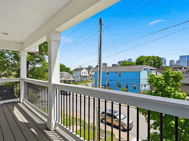 1018 Jackson St — Photo 12