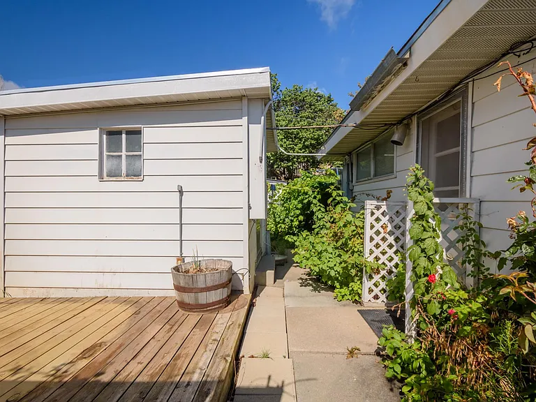 1307 Sage Loop — Photo 11