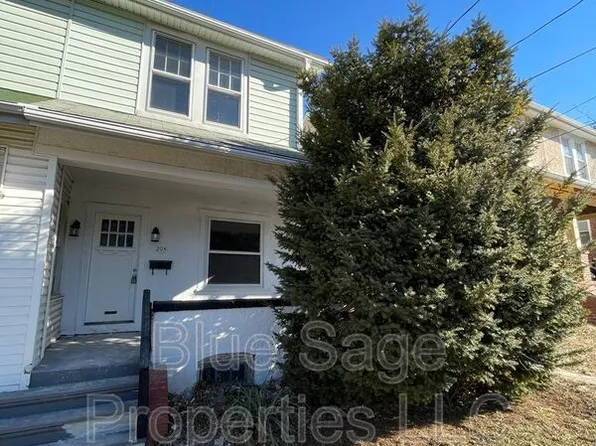 205 East St, Pottstown, PA 19464