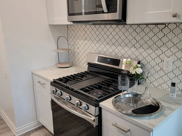 6250 S Wilton Pl — Photo 15