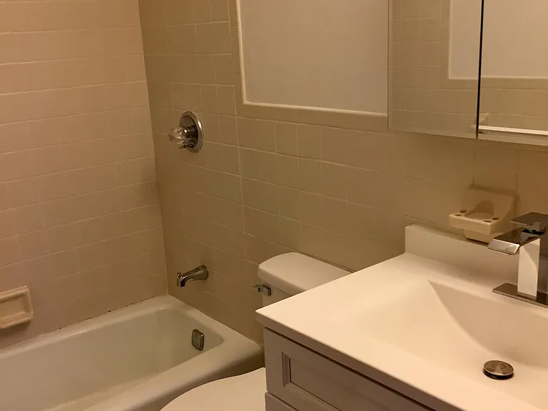 1928 Wallace St #2 — Photo 2
