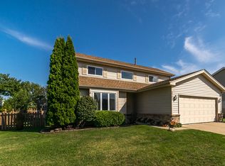 2702 Emma Cir, Aurora, IL 60504