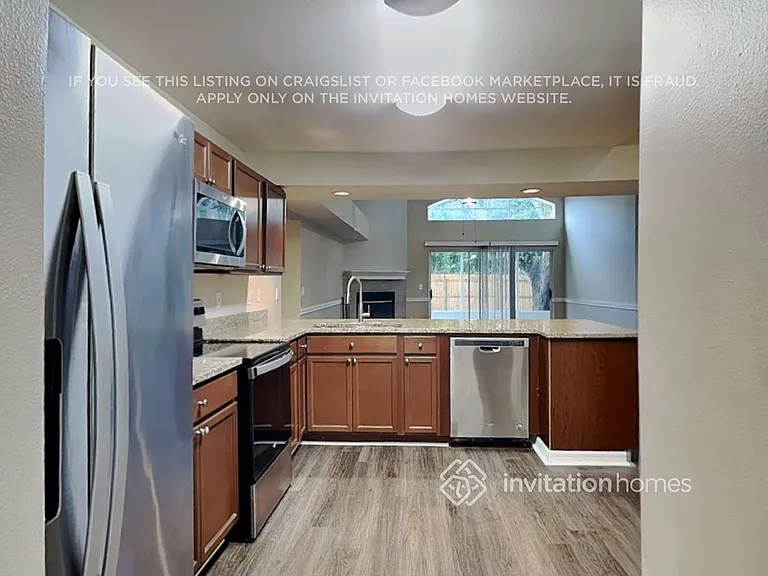 1341 Gangplank Dr — Photo 6