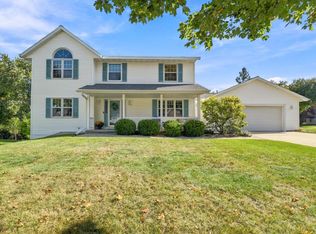 1110 N Mycena Cir, Green Bay, WI 54313