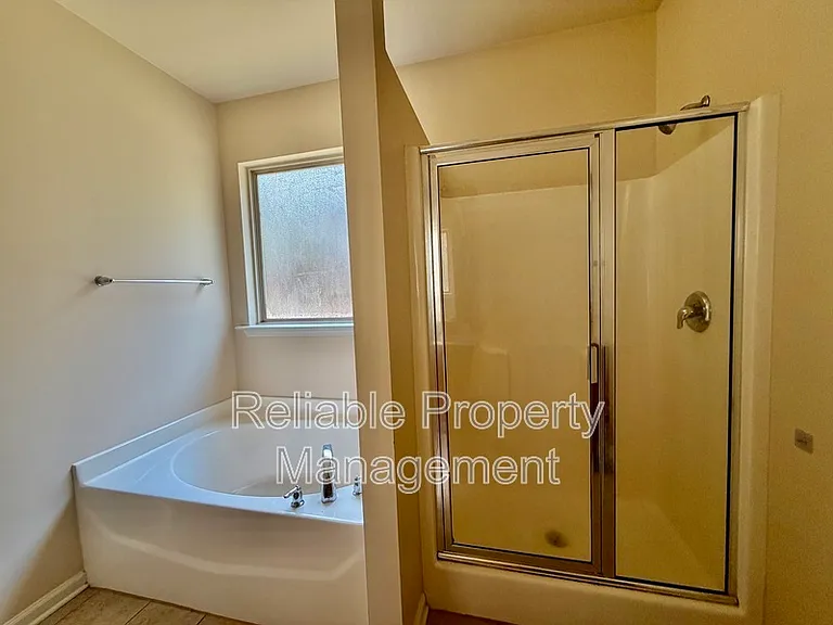 48 Salerno Dr — Photo 8