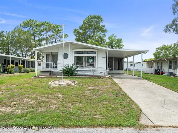 8017 Fiat Ave, Brooksville, FL 34613