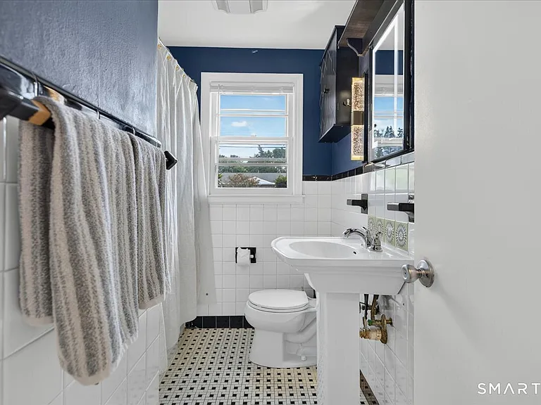 440 Evergreen Ave — Photo 25