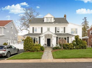 288 Leroy Avenue, Cedarhurst, NY 11516