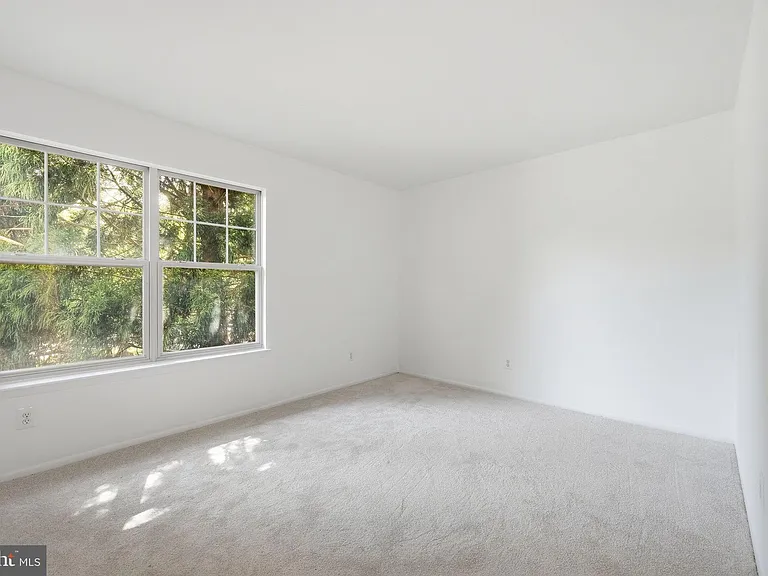 1703 Ascot Way #D — Photo 15