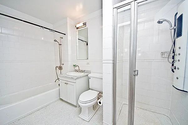 Rented by Keller Williams NYC | media 14