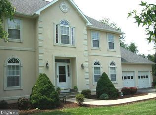 711 Apple Cross Rd, Harpers Ferry, WV 25425