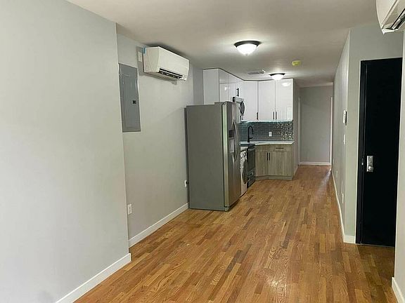 3rd image of 2128 2nd Ave #1B
