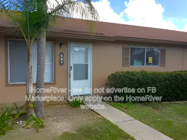 681 W Rosewood Ln, Tavares, FL 32778