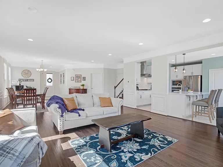 42526 Oxford Forest Cir — Photo 7