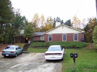 4962 Holly Ridge Ct, Lilburn, GA 30047