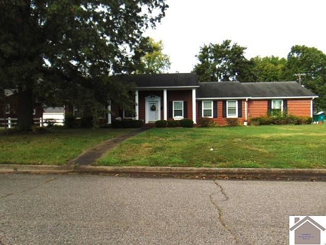 1st image of 1301 Sunnyside Dr