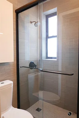 Rented by JK Dansar Corp | media 25