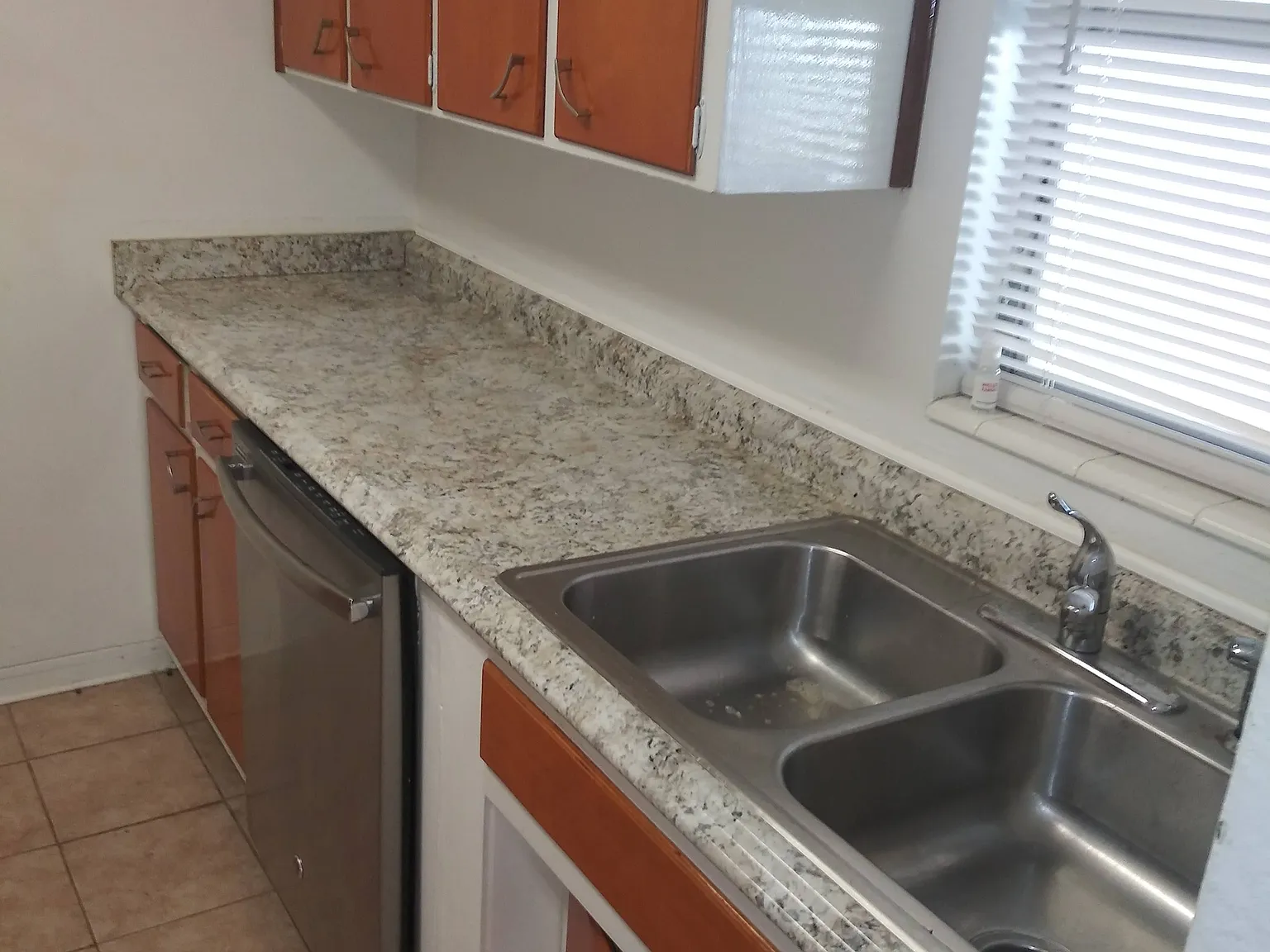 2 bed, 780 sqft, $1,500 — Photo 2